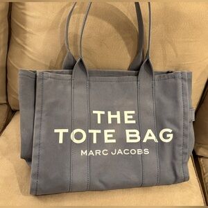Marc Jacobs Large Tote Bag in denim blue